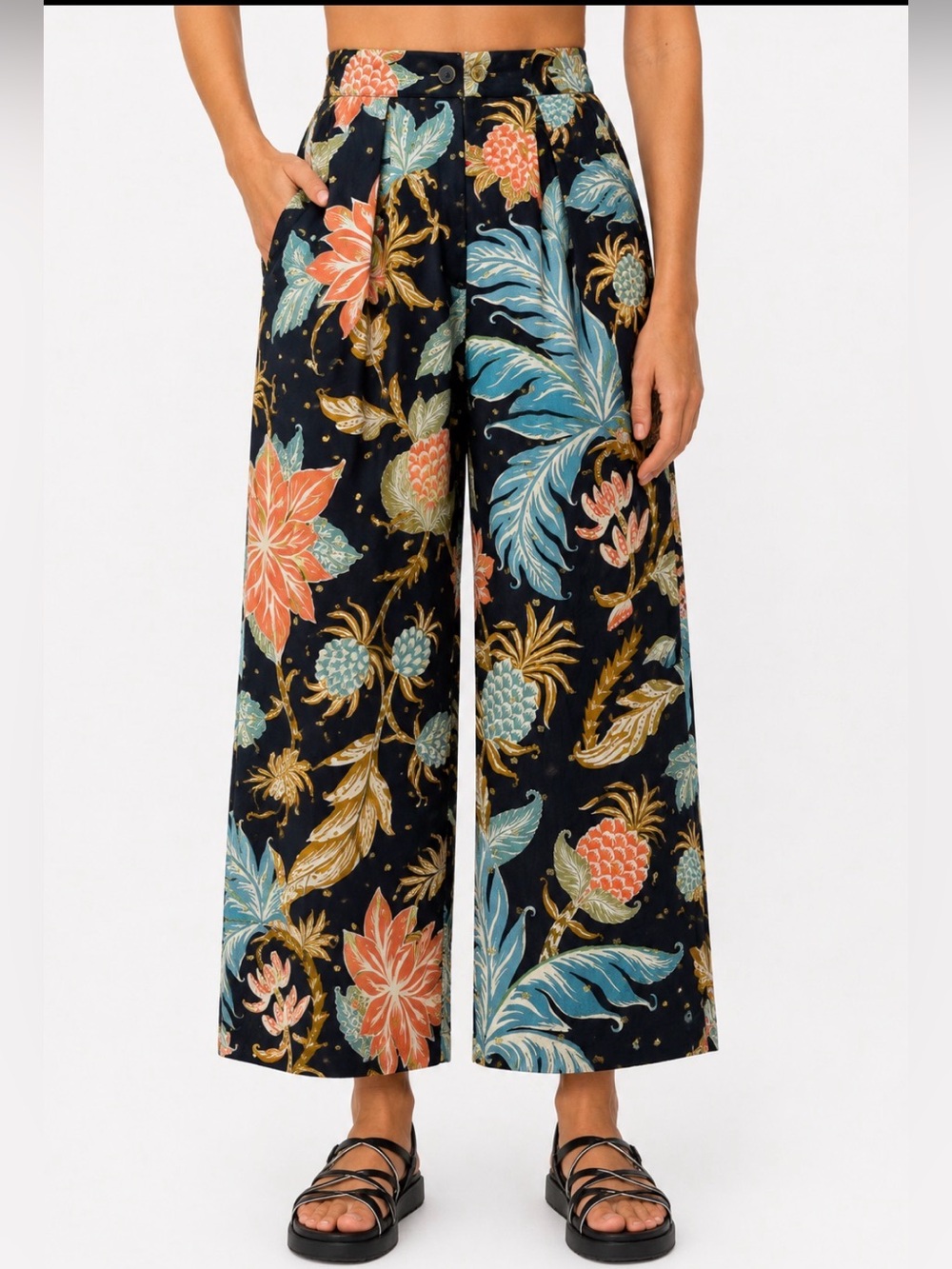 FARM Rio Amalfi Floral Pleated Pants M Wide Leg Cropped Pineapple Toucan Gold